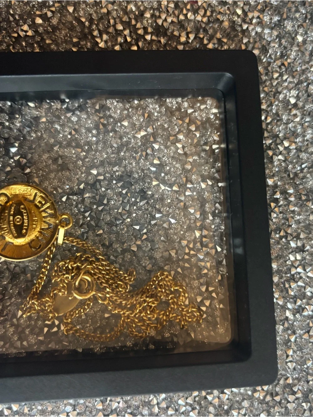 ⭐️Chanel Gold-Tone Pendant Necklace with Cream Pearl Accent